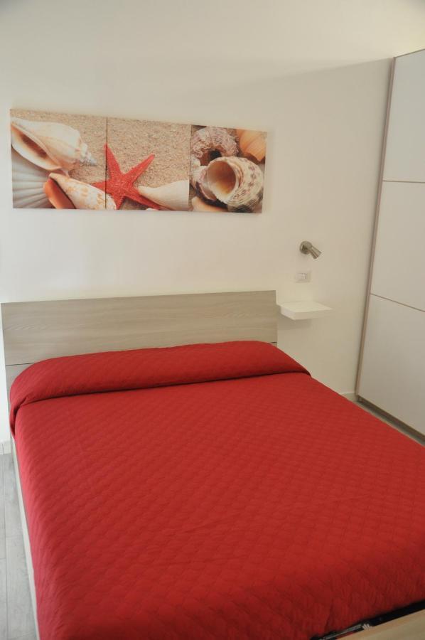 Brezza Di Mare Gaeta B&B Bagian luar foto